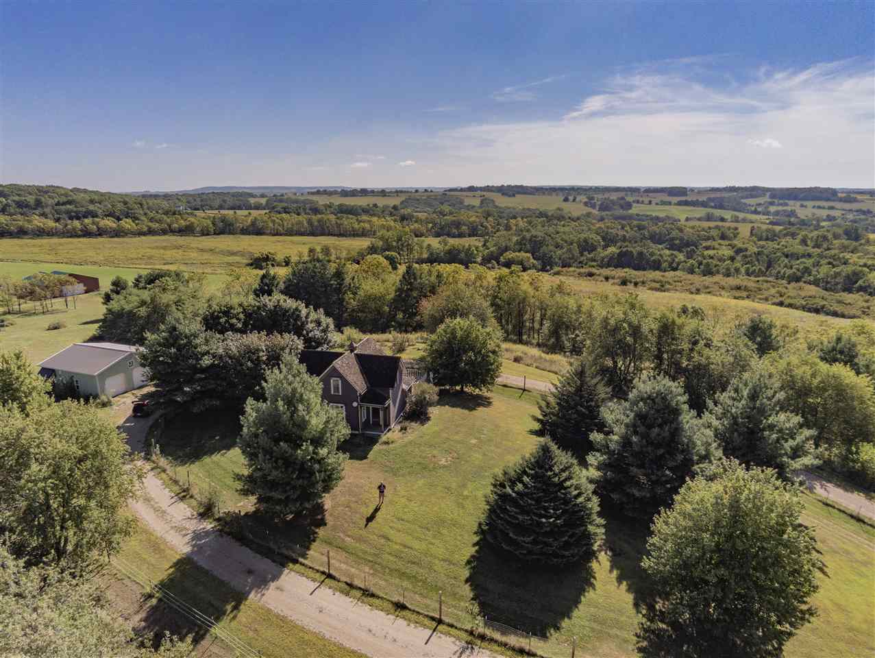 4081 South Massbach Road Stockton, IL 61085 - Photo 2 of 40