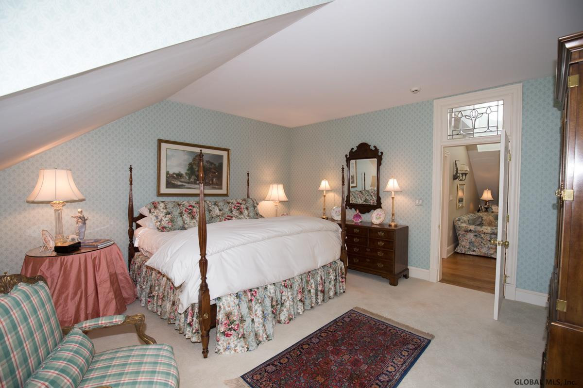 6 Schuyler Meadows Club Road Colonie, NY 12211 - Photo 16 of 25 Photo 16