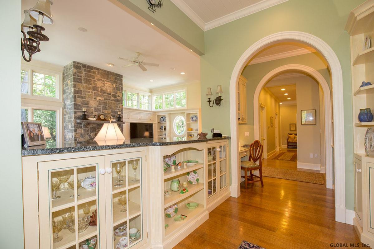 6 Schuyler Meadows Club Road Colonie, NY 12211 - Photo 10 of 25 Photo 10