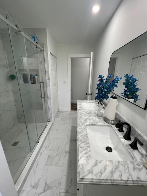 6157 West Stoll Road Lansing, MI 48906 - Photo 29 of 57 Main Bath