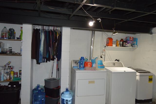 6157 West Stoll Road Lansing, MI 48906 - Photo 35 of 57 Laundry Area