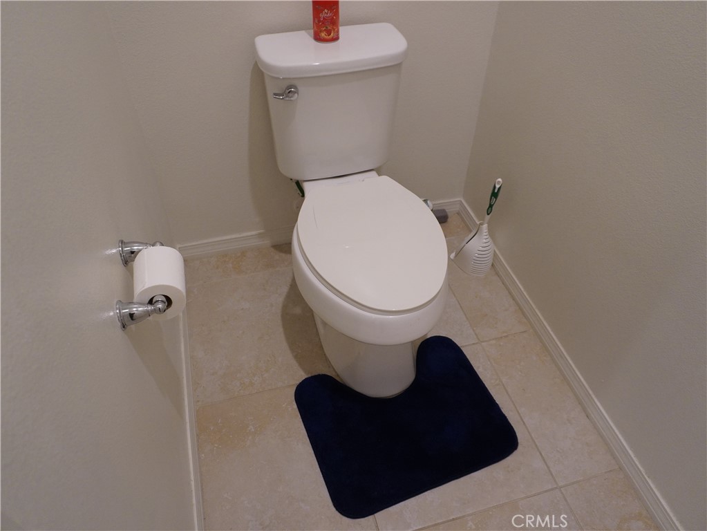 348 Scarlett Runner Beaumont, CA 92223 - Photo 30 of 33 a close view of a toilet in a bathroom