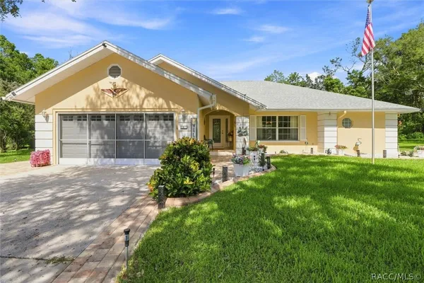 $365,000 | 6 Dusty Miller Court, Homosassa, FL 34446