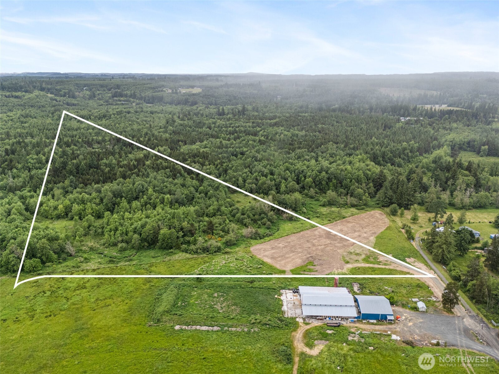 233 Allison Road Ethel, WA 98542 - Photo 2 of 20 a view of a tennis court