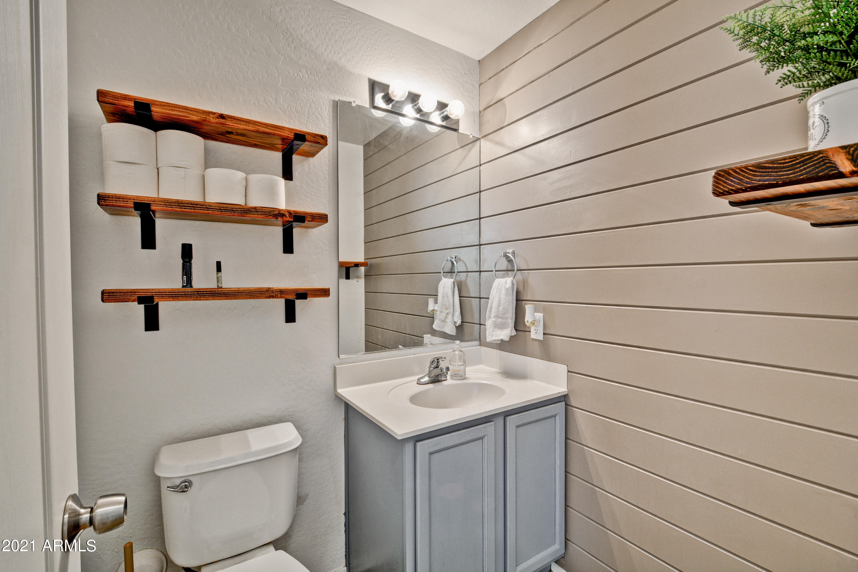 8169 West Groom Creek Road Phoenix, AZ 85043 - Photo 5 of 35 Powder Room