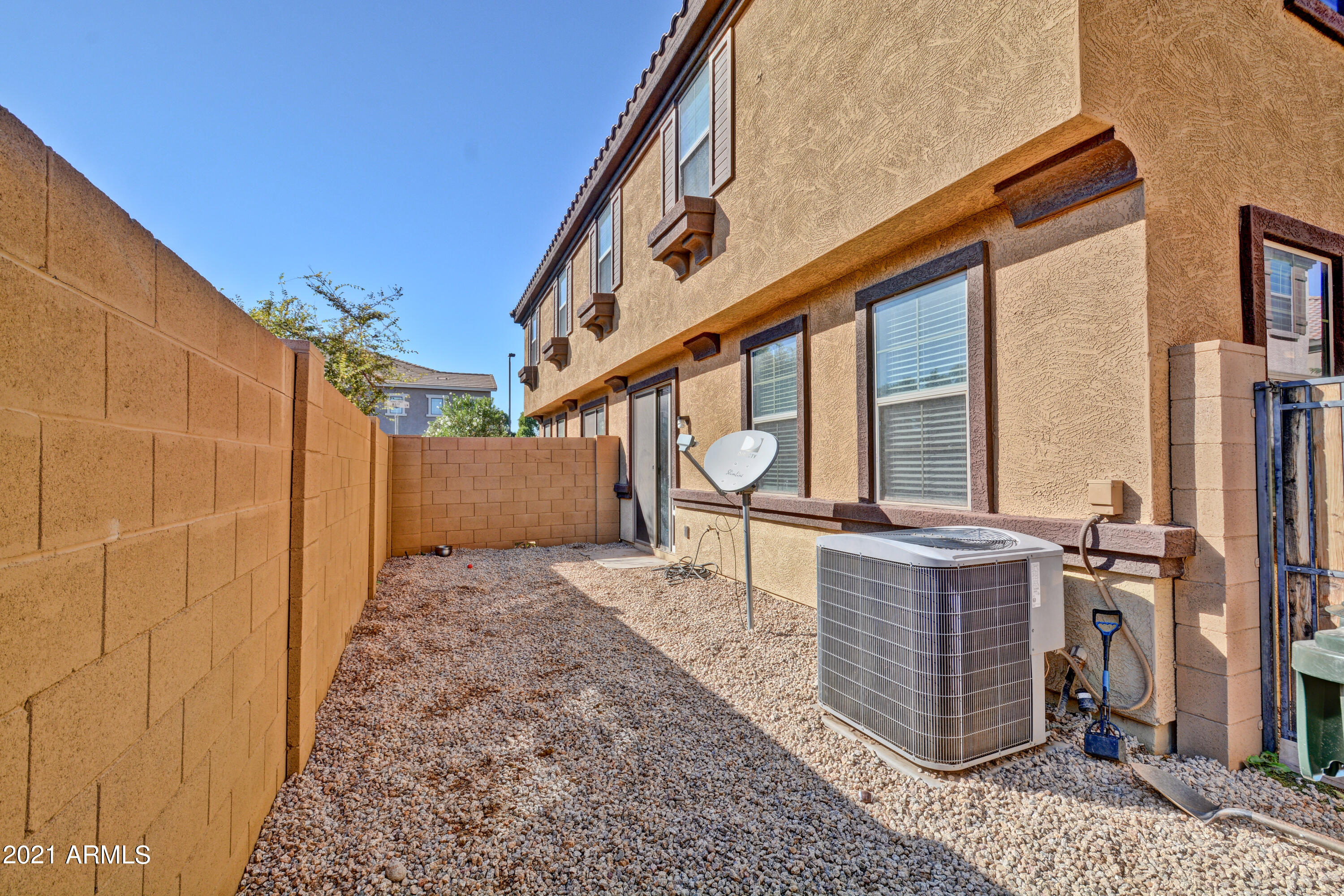 8169 West Groom Creek Road Phoenix, AZ 85043 - Photo 6 of 35 Backyard