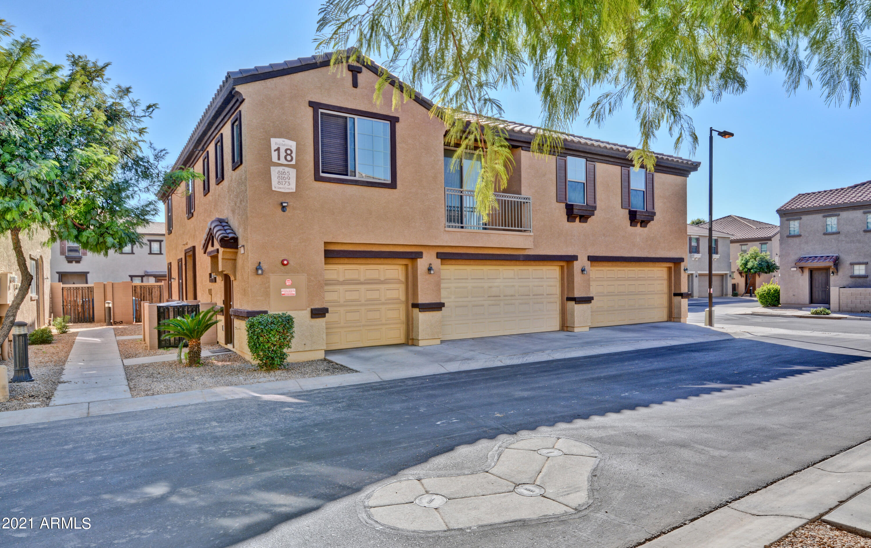 8169 West Groom Creek Road Phoenix, AZ 85043 - Photo 7 of 35 2 Car Garage