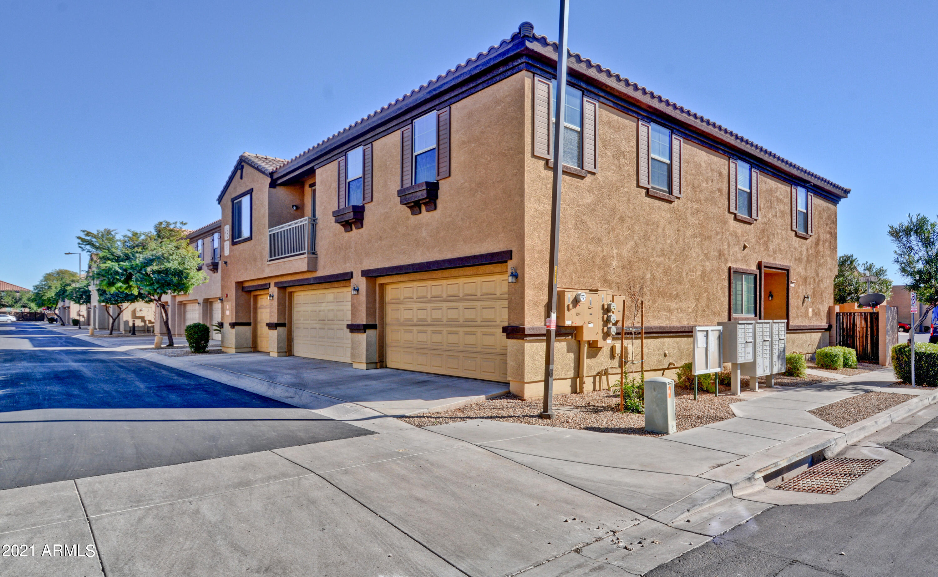 8169 West Groom Creek Road Phoenix, AZ 85043 - Photo 8 of 35 Mailboxe