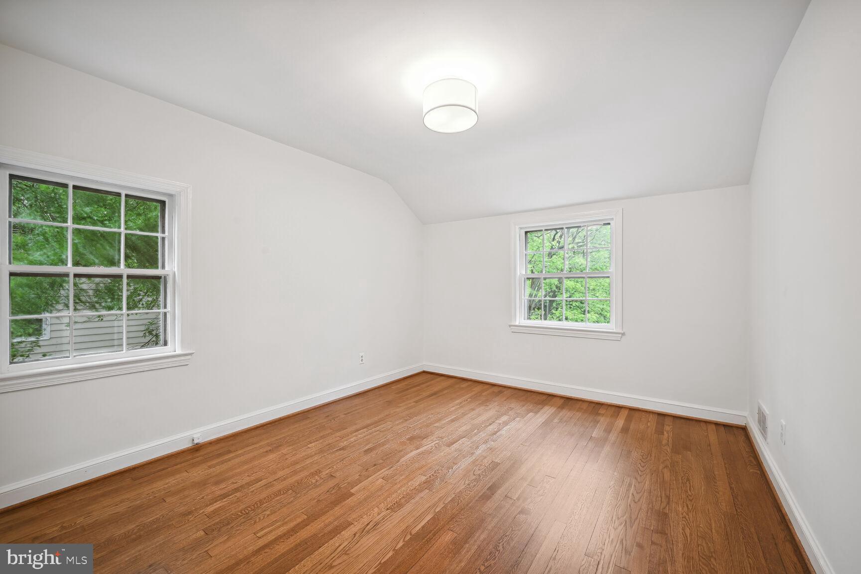 4900 33rd Road North Arlington, VA 22207 - Photo 23 of 45 Upstairs bedroom 1