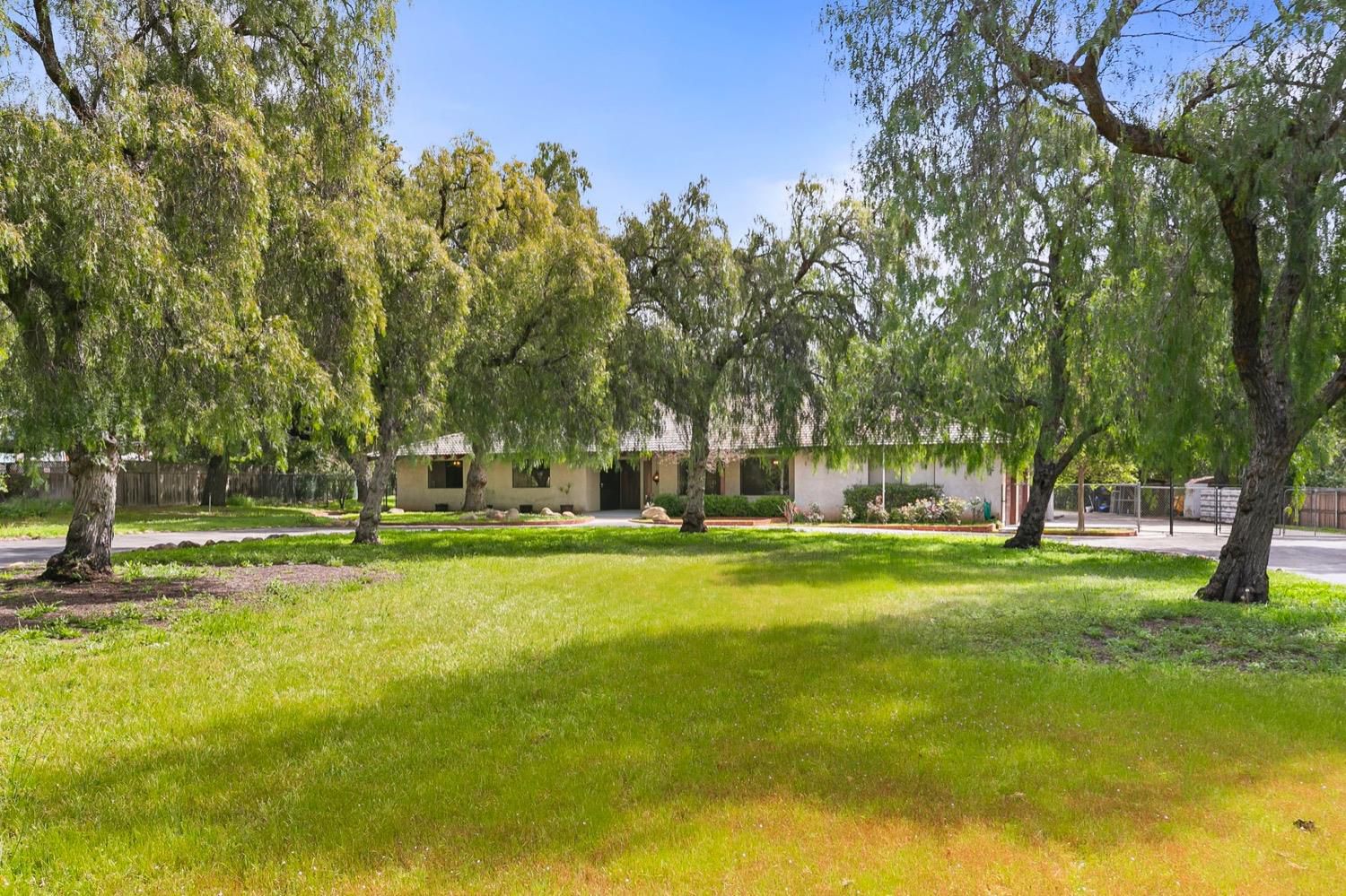 218 Sierra Road Ojai, CA 93023 - Photo 2 of 50 a view of a golf course