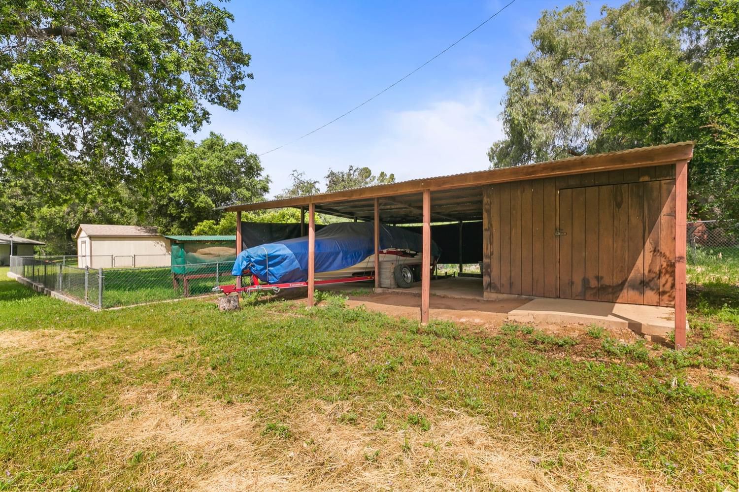 218 Sierra Road Ojai, CA 93023 - Photo 44 of 50 a view of a backyard
