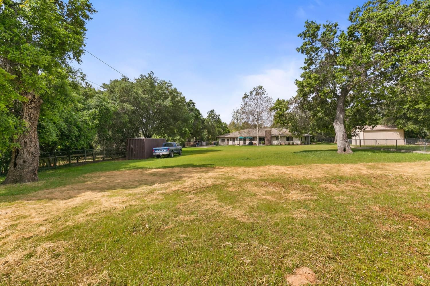 218 Sierra Road Ojai, CA 93023 - Photo 45 of 50 a view of a golf course with a trees