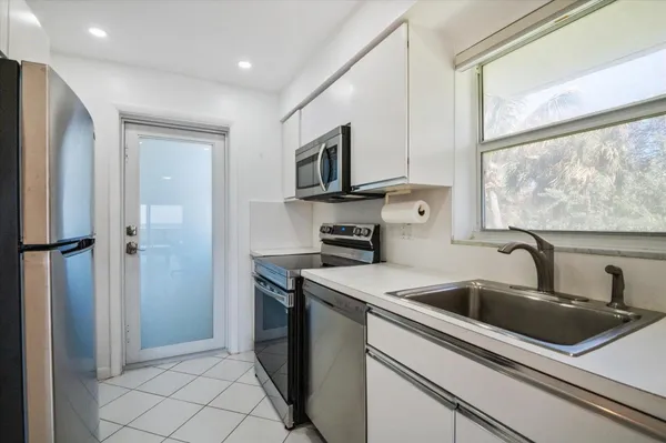 $539,000 | 1620 North Ocean Boulevard, Unit 106, Pompano Beach, FL 33062