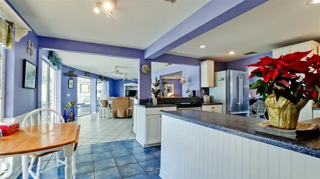 $4,500,000 | 627 Concord Lane, Holmes Beach, FL 34217