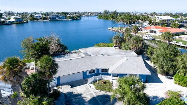 $4,500,000 | 627 Concord Lane, Holmes Beach, FL 34217