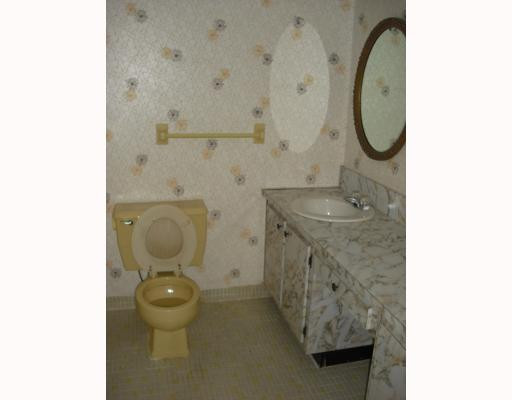 Undisclosed Address Miami, FL 33179 - Photo 3 of 6 Master Bath/Spa