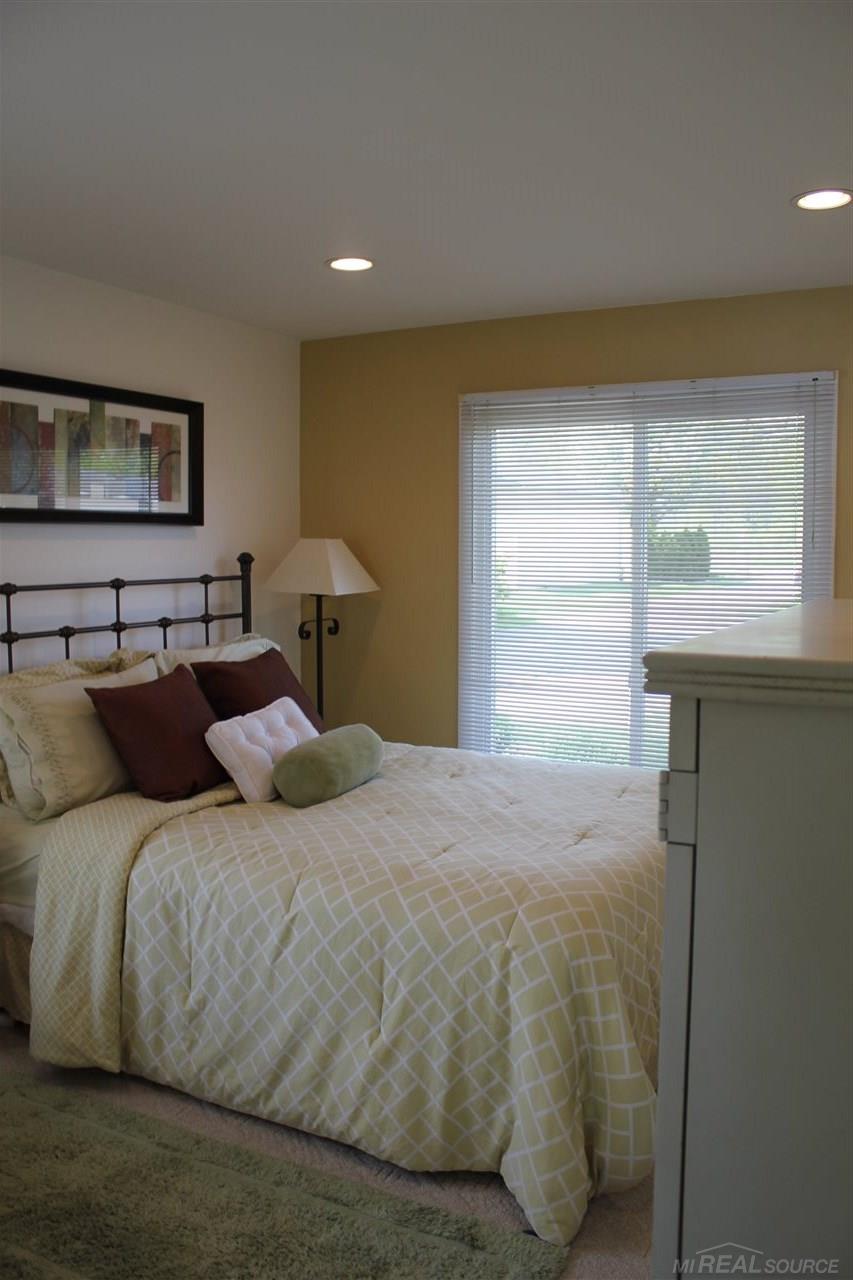 1283 River Road St. Clair, MI 48079 - Photo 64 of 94 31347827-65.JPG
