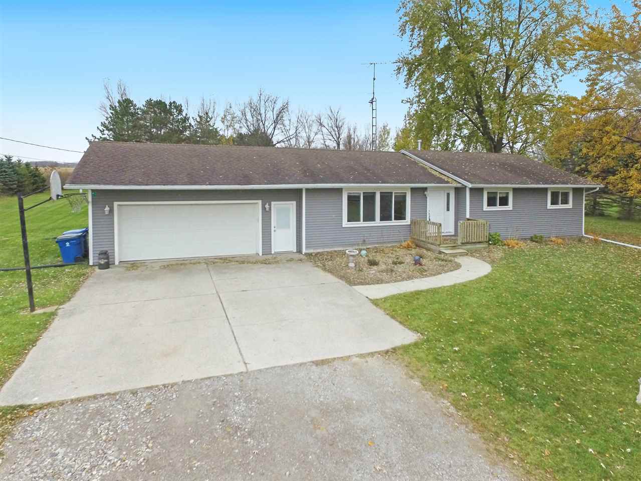 13 West Linwood Road Linwood, MI 48634 - Photo 1 of 21