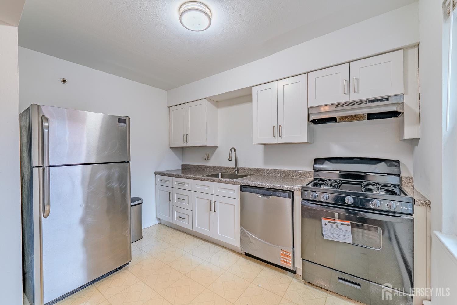 72 Fox Road, Unit 7B Edison, NJ 08817 - Photo 12 of 24
