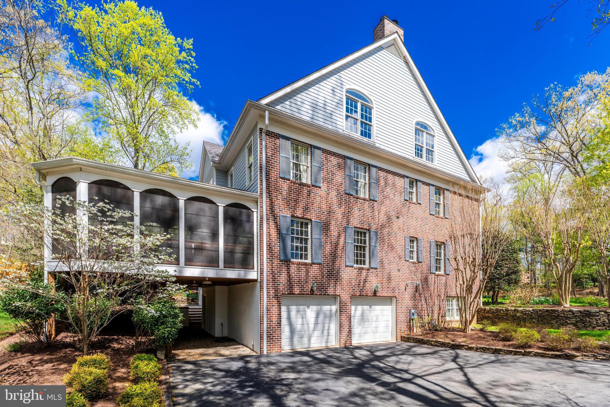 808 Crews Road Great Falls, VA 22066 - Photo 4 of 80 Gallery Image 4