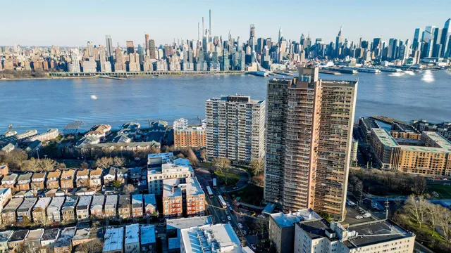 $278,000 | 6040 Boulevard East, Unit 3H, West New York, NJ 07093