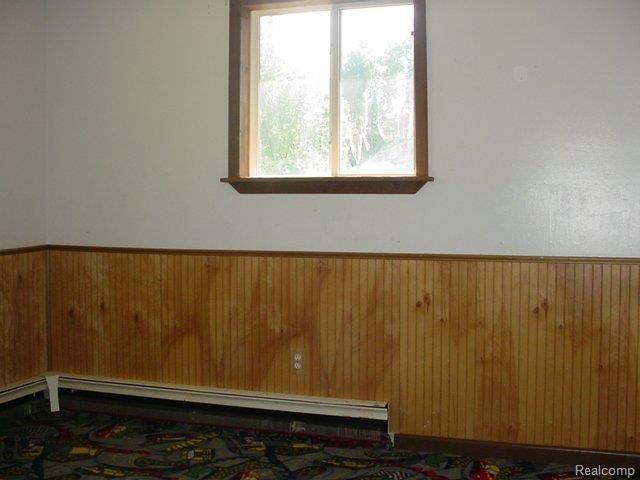 3461 Thomas Road Oxford, MI 48371 - Photo 17 of 22 261-910830 - BEDROOM3.JPG