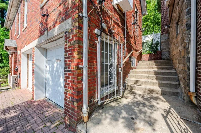 $899,900 | 3607 Irwin Avenue | Kingsbridge