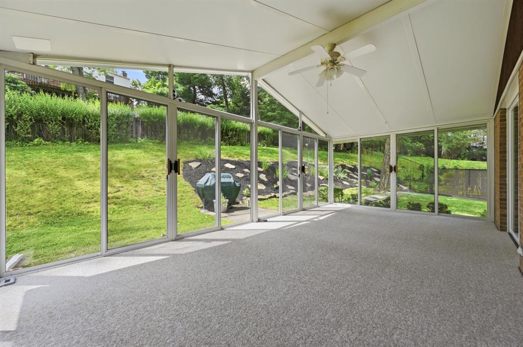 8244 Coach Court Allison Park, PA 15101 - Photo 10 of 50