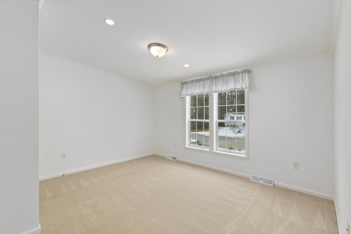 48 Nelson Street Salem, NH 03079 - Photo 21 of 32