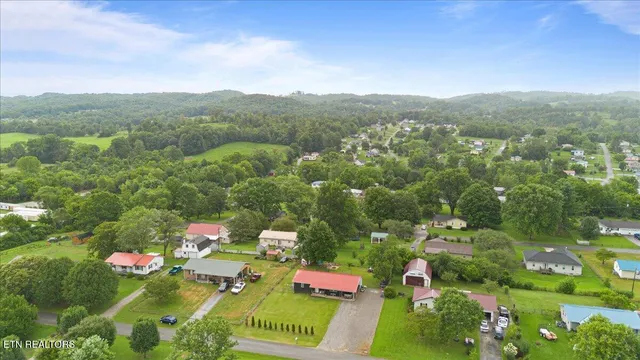 $215,000 | 214 Higdon Lane, La Follette, TN 37766