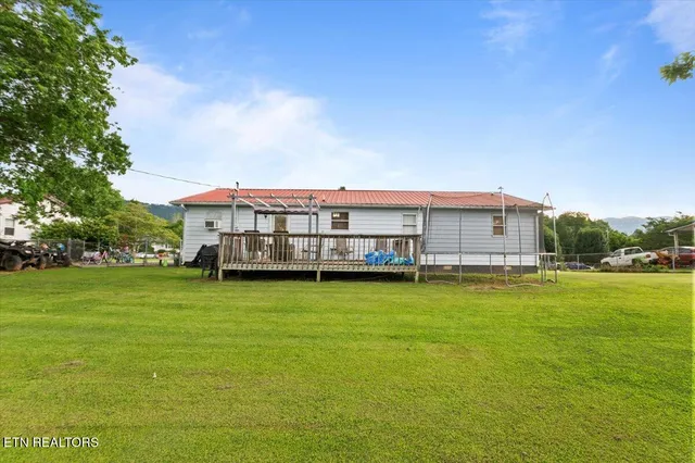 $215,000 | 214 Higdon Lane, La Follette, TN 37766