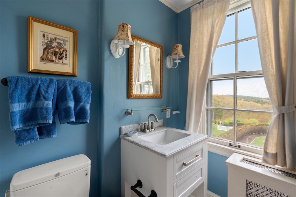 73 Forest Street Manchester, MA 01944 - Photo 23 of 41