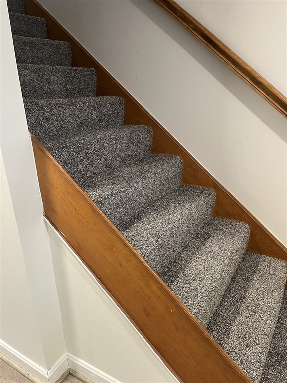 5 Hinman Street, Unit 4 Sturbridge, MA 01518 - Photo 14 of 26