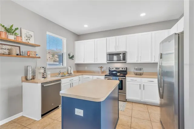 $435,000 | 18345 Fish Loop, Land O Lakes, FL 34638