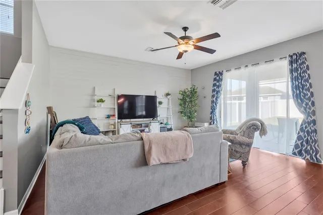 $435,000 | 18345 Fish Loop, Land O Lakes, FL 34638