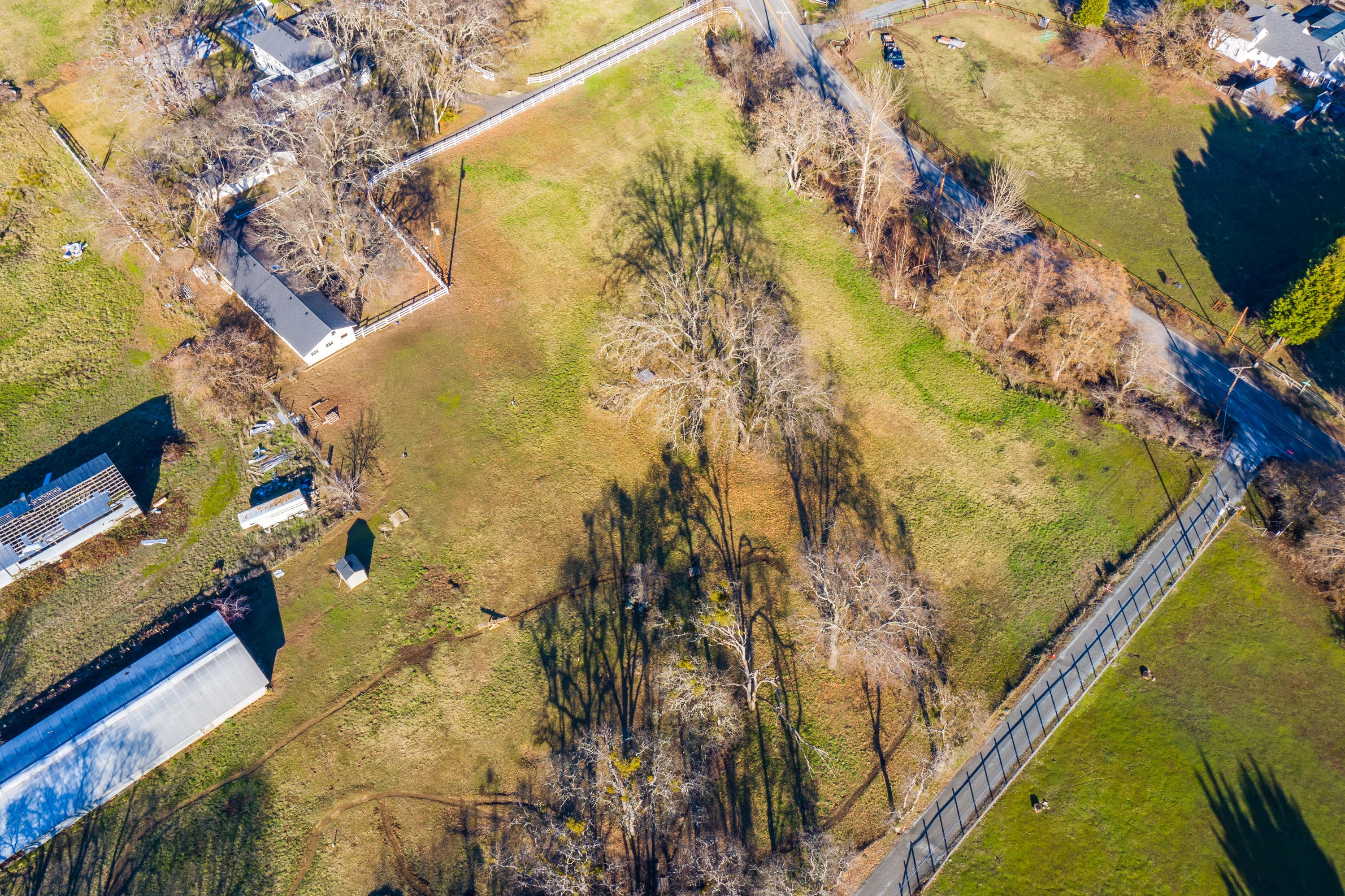 3042 Burrell Road Medford, OR 97501 - Photo 8 of 10 DJI_0557-HDR