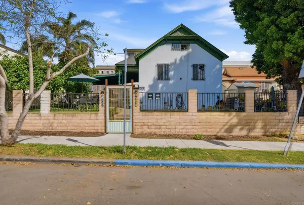 $3,000 | 2428 K Street, San Diego, CA 92102