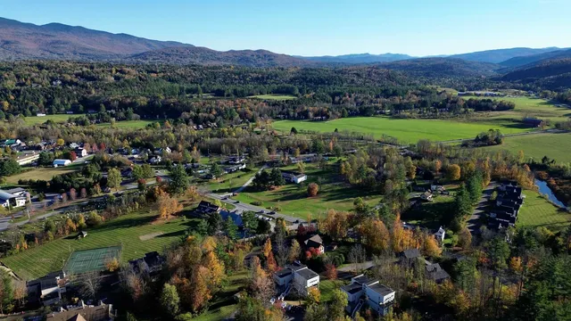 $359,000 | 197 Mountainside Drive, Unit A302, Stowe, VT 05672