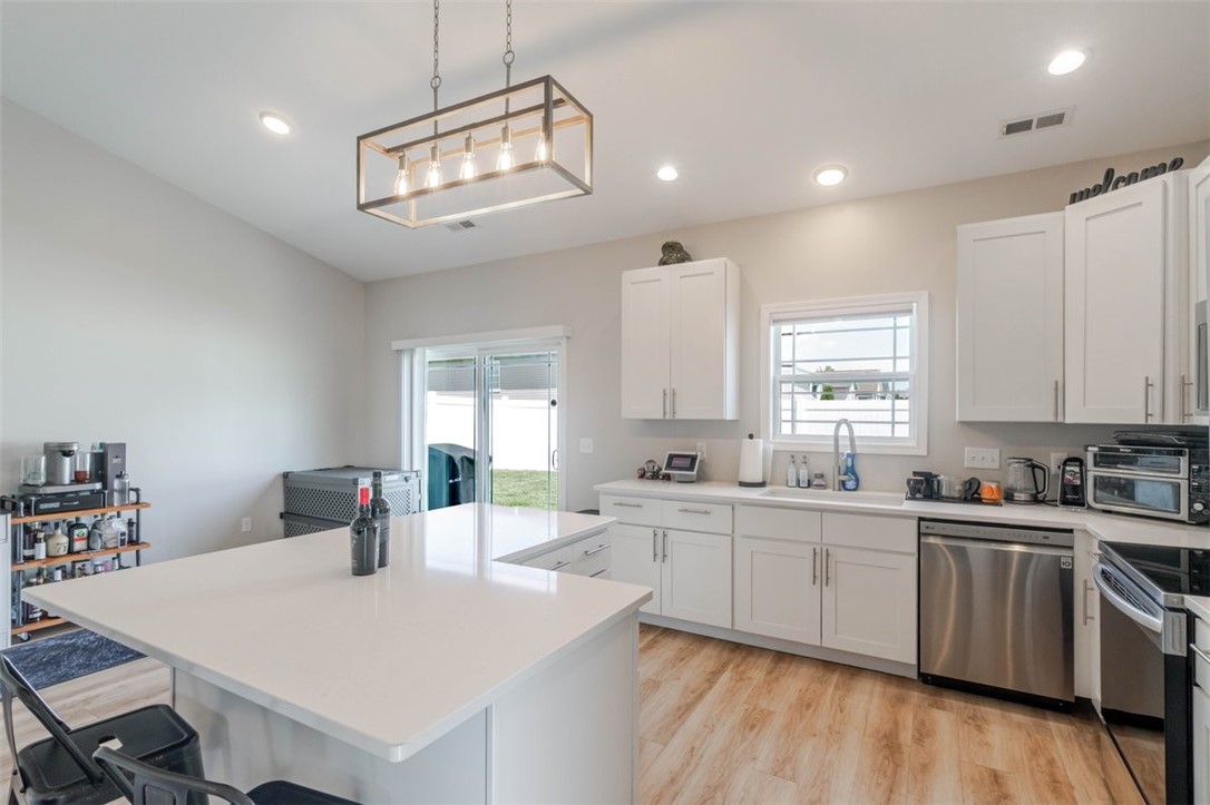 2303 Lilly Street Effingham, IL 62401 - Photo 4 of 11