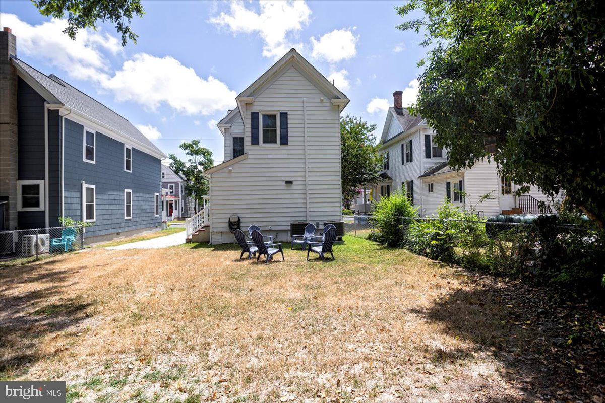 111 Willis Street Cambridge, MD 21613 - Photo 9 of 48