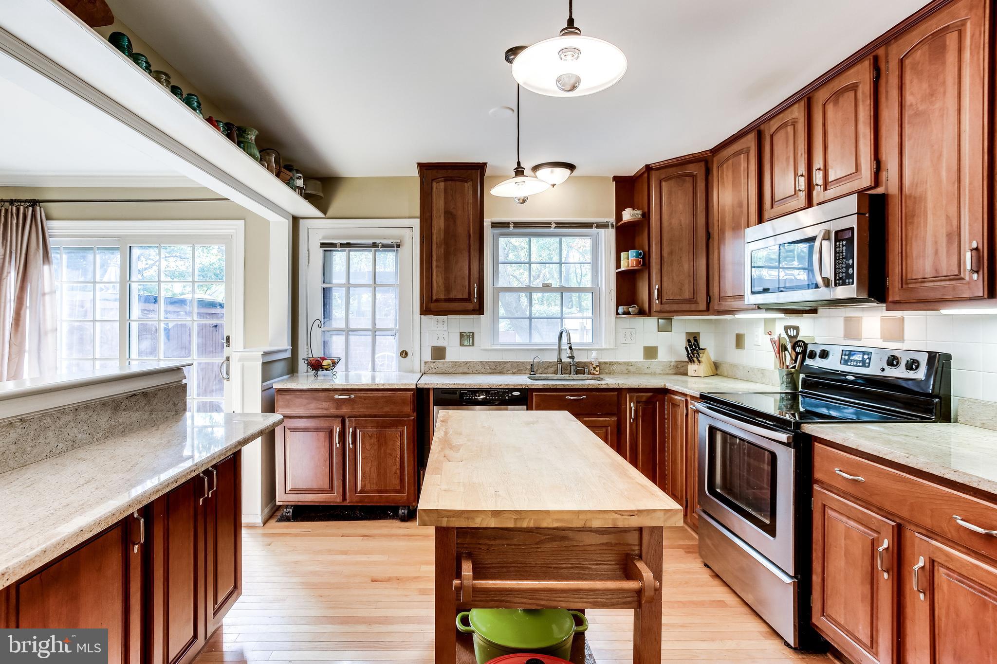 1805 Wainwright Drive Reston, VA 20190 - Photo 11 of 45