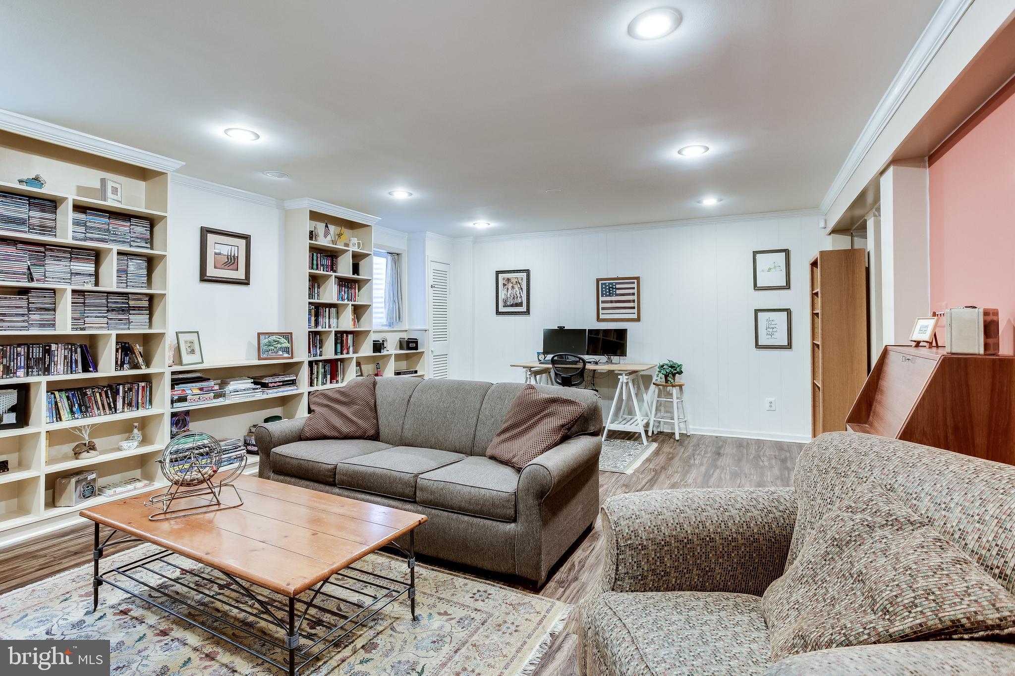 1805 Wainwright Drive Reston, VA 20190 - Photo 19 of 45