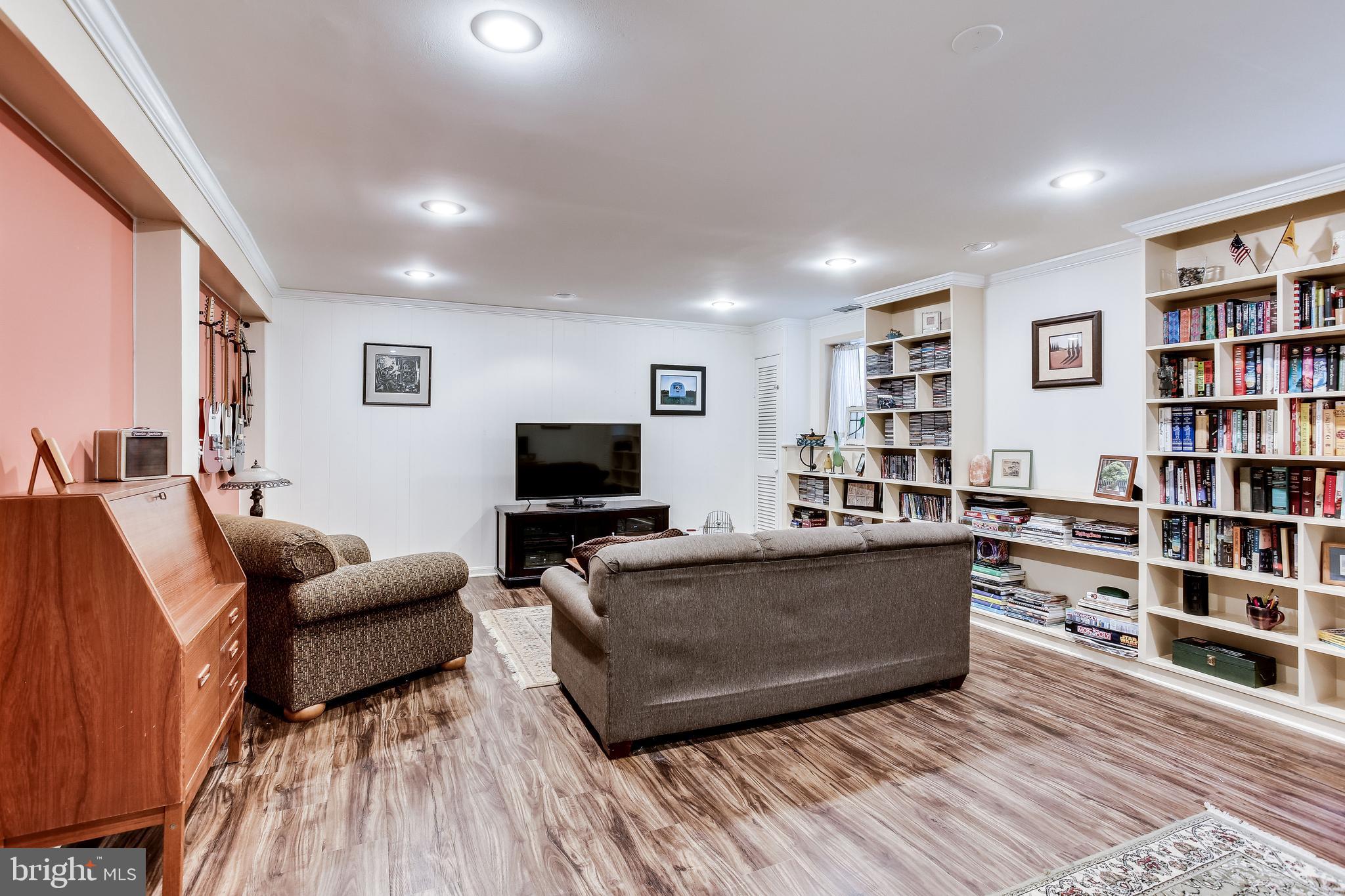 1805 Wainwright Drive Reston, VA 20190 - Photo 20 of 45