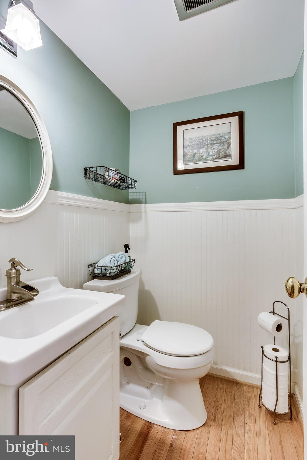 1805 Wainwright Drive Reston, VA 20190 - Photo 22 of 45