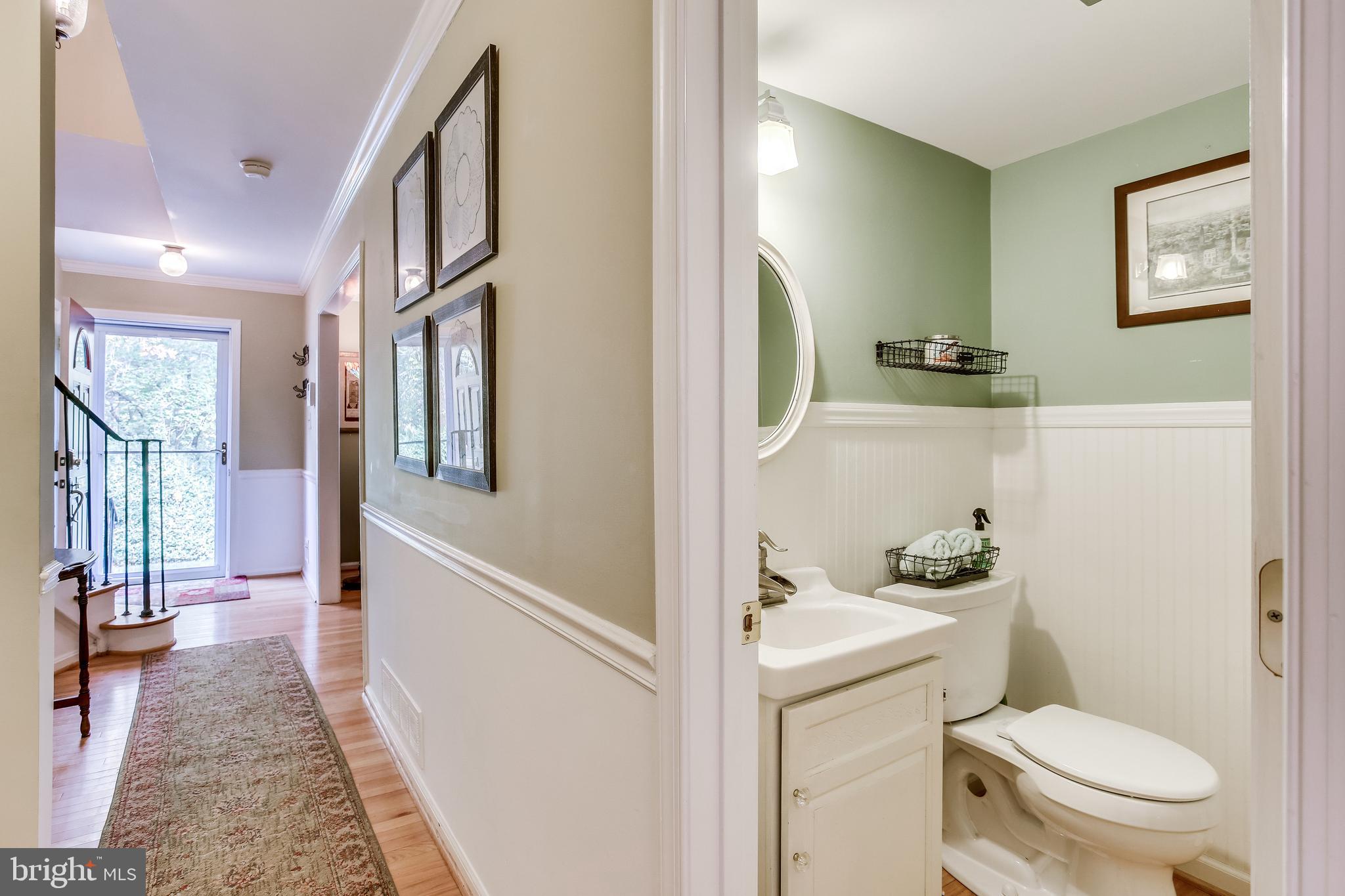 1805 Wainwright Drive Reston, VA 20190 - Photo 24 of 45