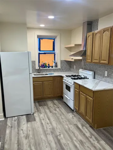 $1,050,000 | 149 West Kingsbridge Road, Mount Vernon, NY 10550