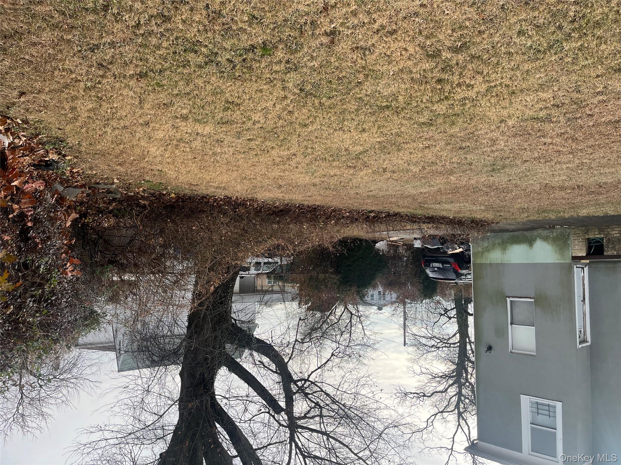 149 West Kingsbridge Road Mount Vernon, NY 10550 - Photo 23 of 25 View of grassy yard