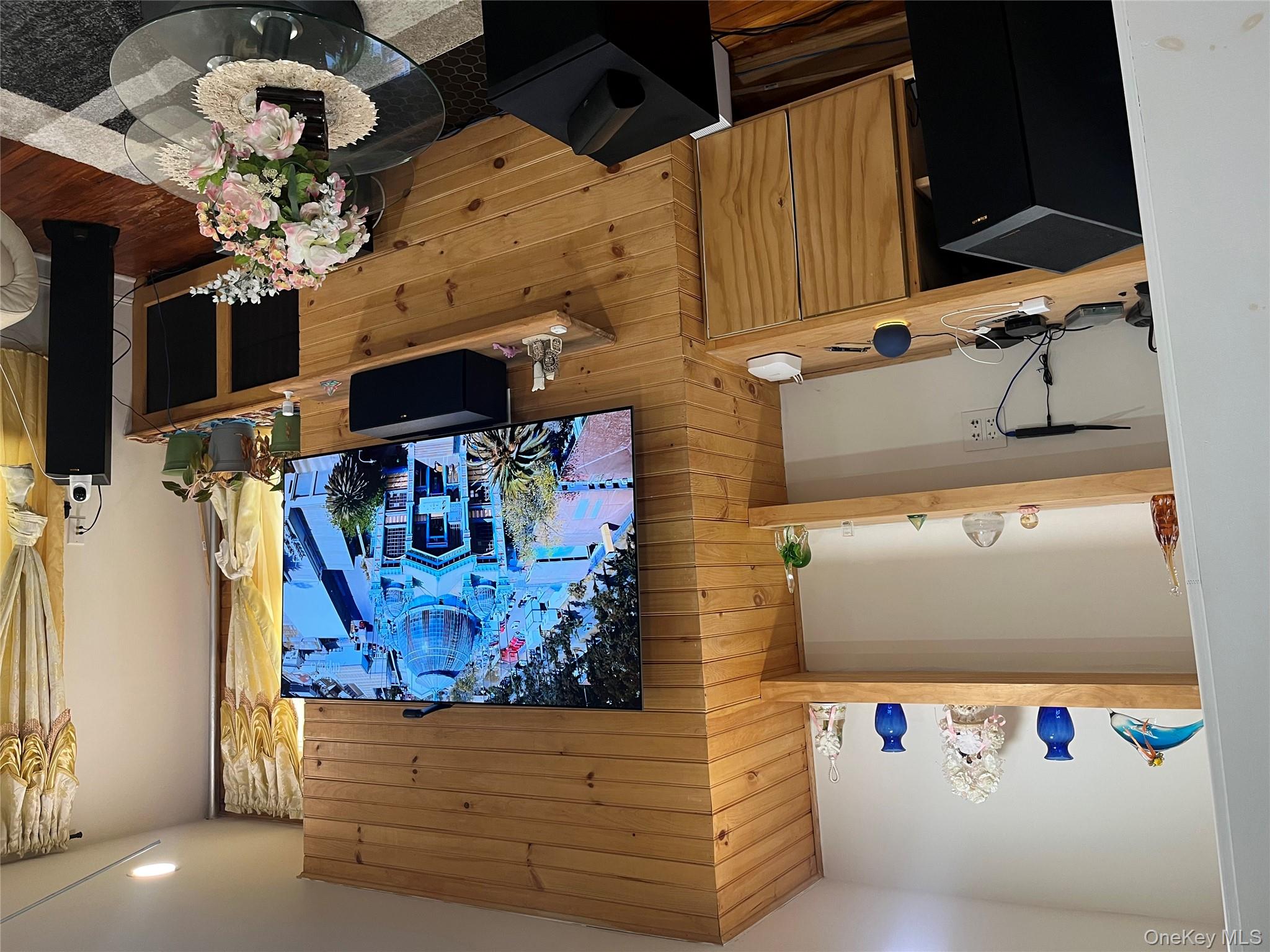 149 West Kingsbridge Road Mount Vernon, NY 10550 - Photo 5 of 25