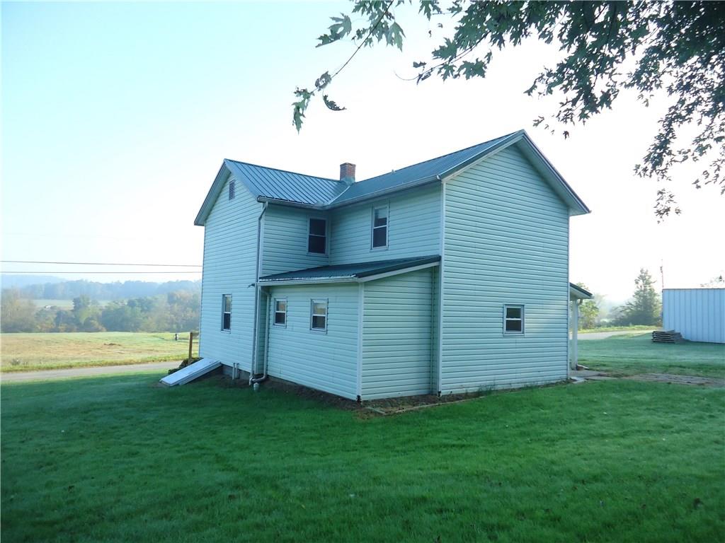 176 Simpson Road Greensburg, PA 15601 - Photo 3 of 25 Gallery Image 3