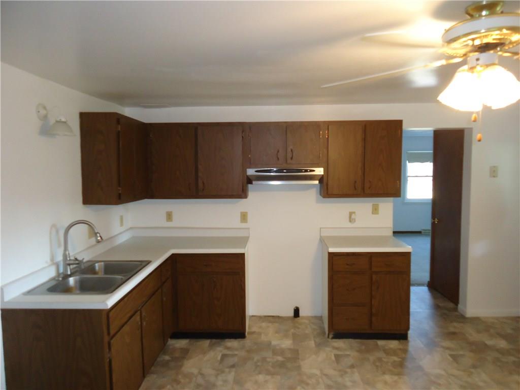 176 Simpson Road Greensburg, PA 15601 - Photo 5 of 25 Gallery Image 5
